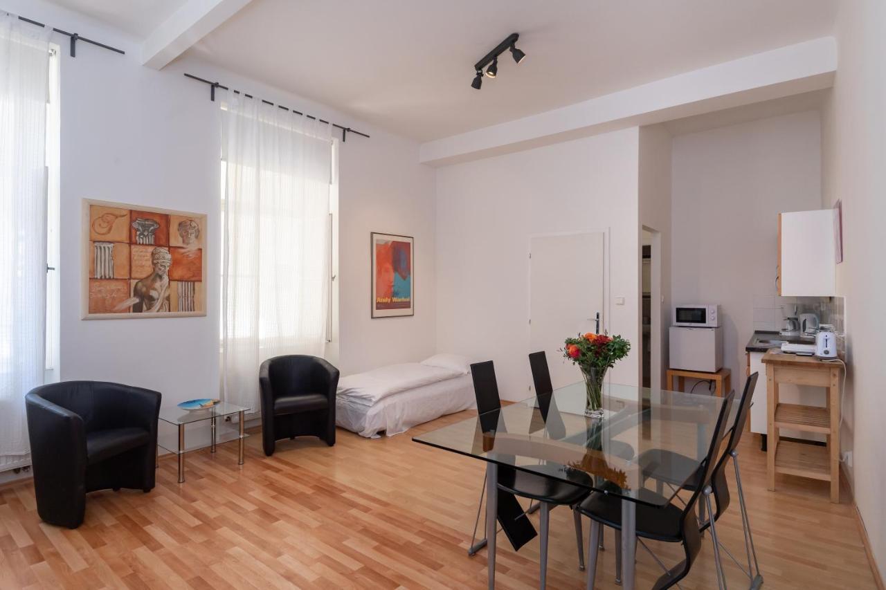 Spacious Apartments In The Heart Of Prag Rum bild